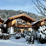 Alpenpura - Mit Sauna Und Panoramablick Neukirchen am Großvenediger