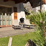 Chalet Alpenpura - Mit Sauna Und Panoramablick Neukirchen am Großvenediger