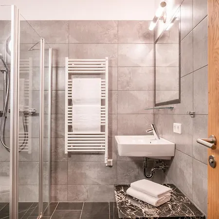 Alpenpura Boutique Mit Sauna Und Panoramablick Neukirchen am Großvenediger