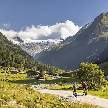 Domek alpejski Alpenpura Boutique Mit Sauna Und Panoramablick *